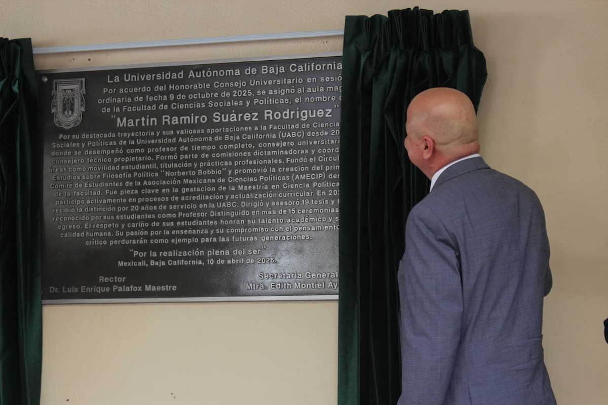 Este tipo de distinciones forman parte de una cultura universitaria que busca preservar la memoria de quienes han contribuido al desarrollo académico, al tiempo que sirven como inspiración para nuevas generaciones