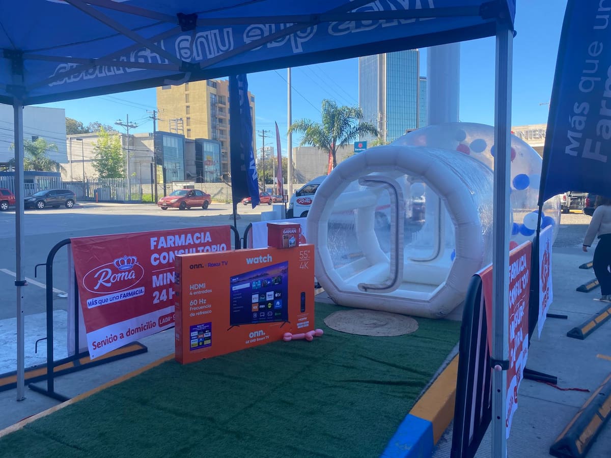 Para agradecer la fidelidad de sus clientes en las 140 sucursales que opera en Baja California se rifó un iPhone 17 Pro Max y 2 televisores, destacan. Foto: Emmanuel Castañeda