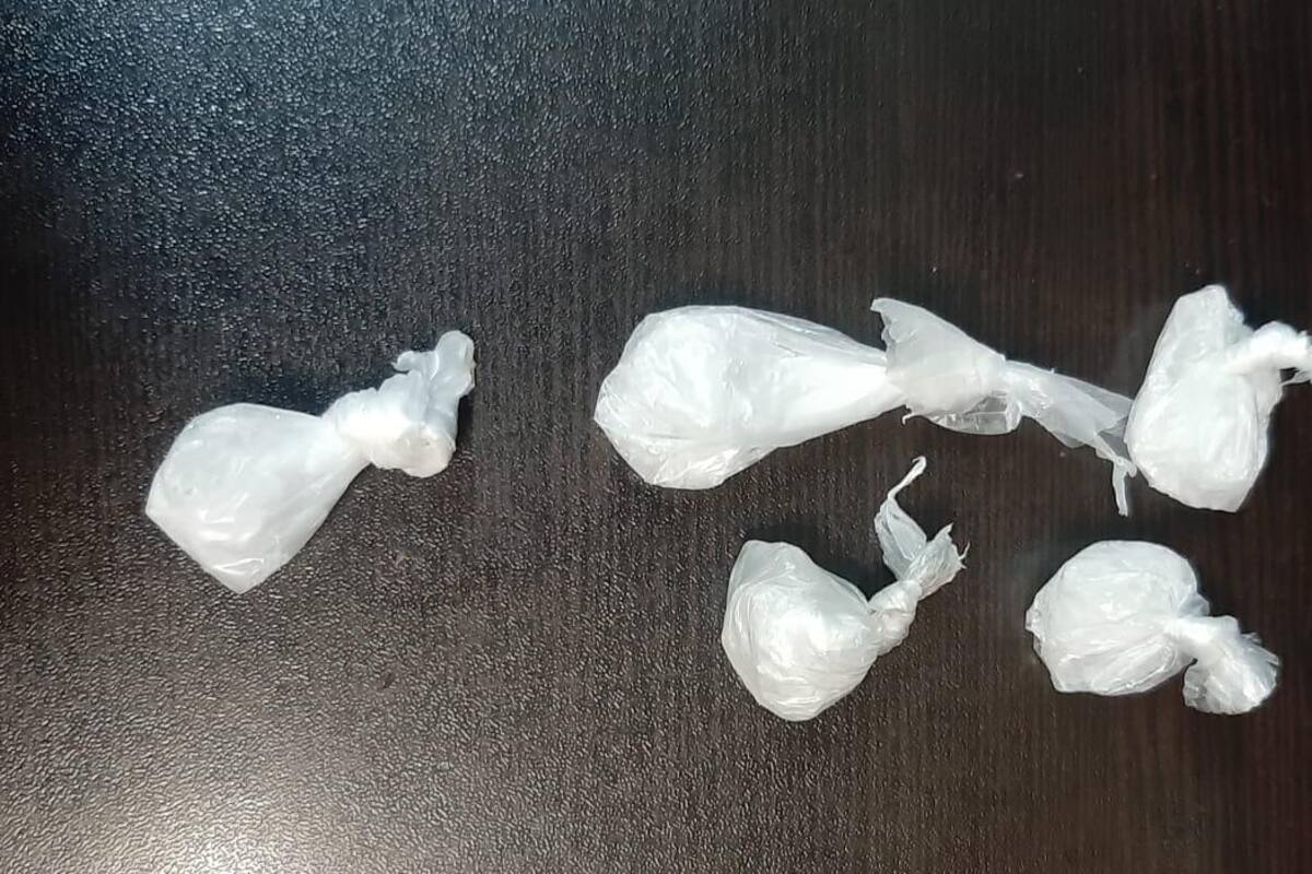 Por infracción cae uno con droga y otro por conducir intoxicado