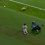 Camarógrafo resulta herido en pleno Mundial 2026 luego de que jugador de Uzbekistán derribara a Luis Díaz