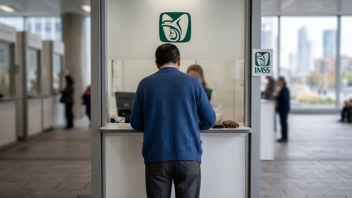 La Modalidad 40 permite a trabajadores continuar cotizando para buscar mejorar su pensión. Foto: Generada con IA