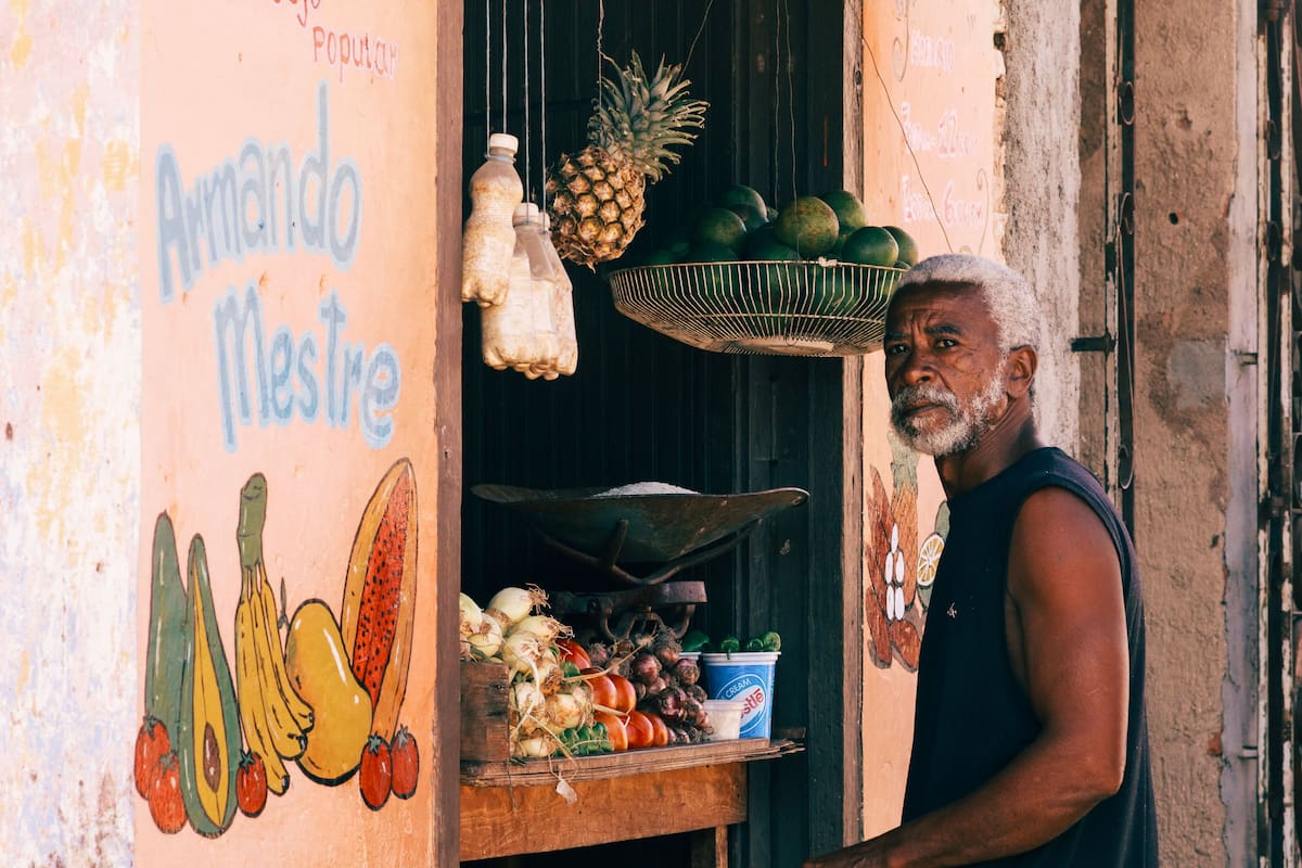 EEUU revocará el permiso que permitía a emprendedores privados cubanos mantener cuentas bancarias y ordenará inmovilizar sus fondos, aunque algunas cuentas destinadas a recibir pagos autorizados podrán continuar