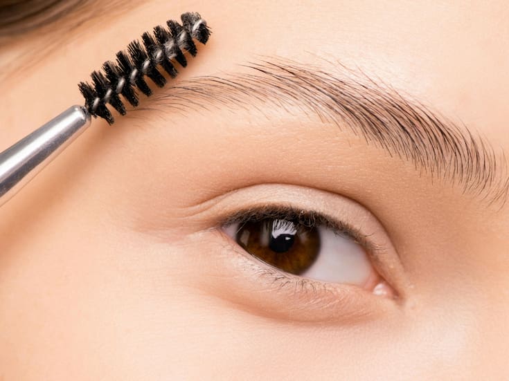 Pestañas con puntas abiertas: cómo identificarlas y las mejores formas de repararlas