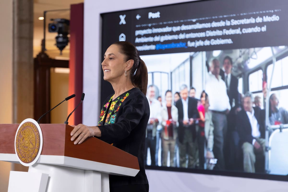 Cuauhtémoc, Ciudad de México, México, 19 de junio de 2026. La doctora Claudia Sheinbaum Pardo, presidenta Constitucional de los Estados Unidos Mexicanos en conferencia de prensa matutina, “Conferencia del Pueblo” desde el Salón Tesorería de Palacio Nacional. | Foto: Juan Carlos Buenrostro / Presidencia