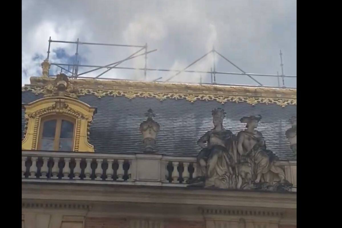 VIDEO: Se incendia el Palacio de Versalles en Francia