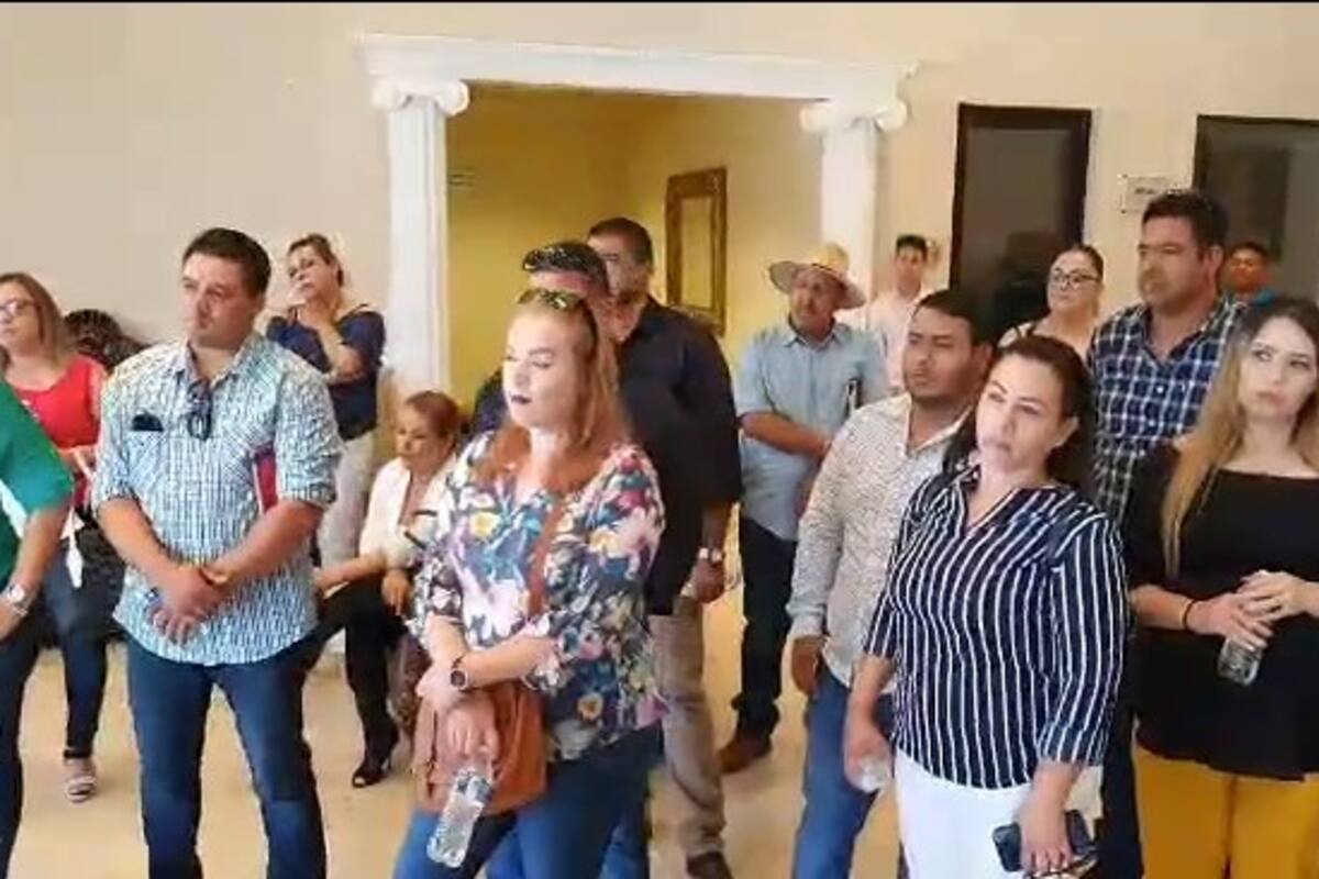 Padres ABC abandonan reunión con autoridades federales