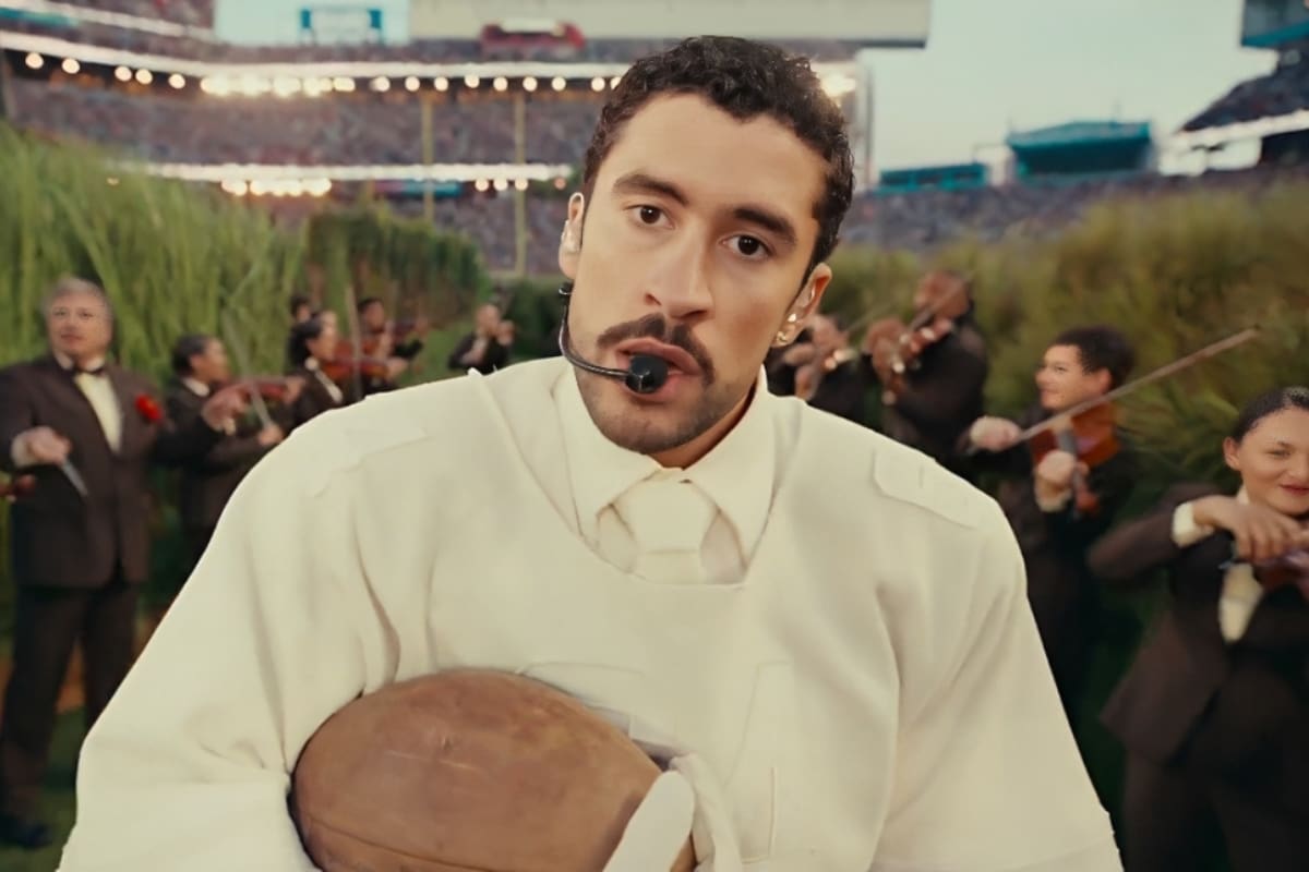 “La Casita” de Bad Bunny en el medio tiempo del Super Bowl 2026 reunió a invitados y figuras del entretenimiento como parte del concepto festivo y cultural del espectáculo. | Captura: @NFL