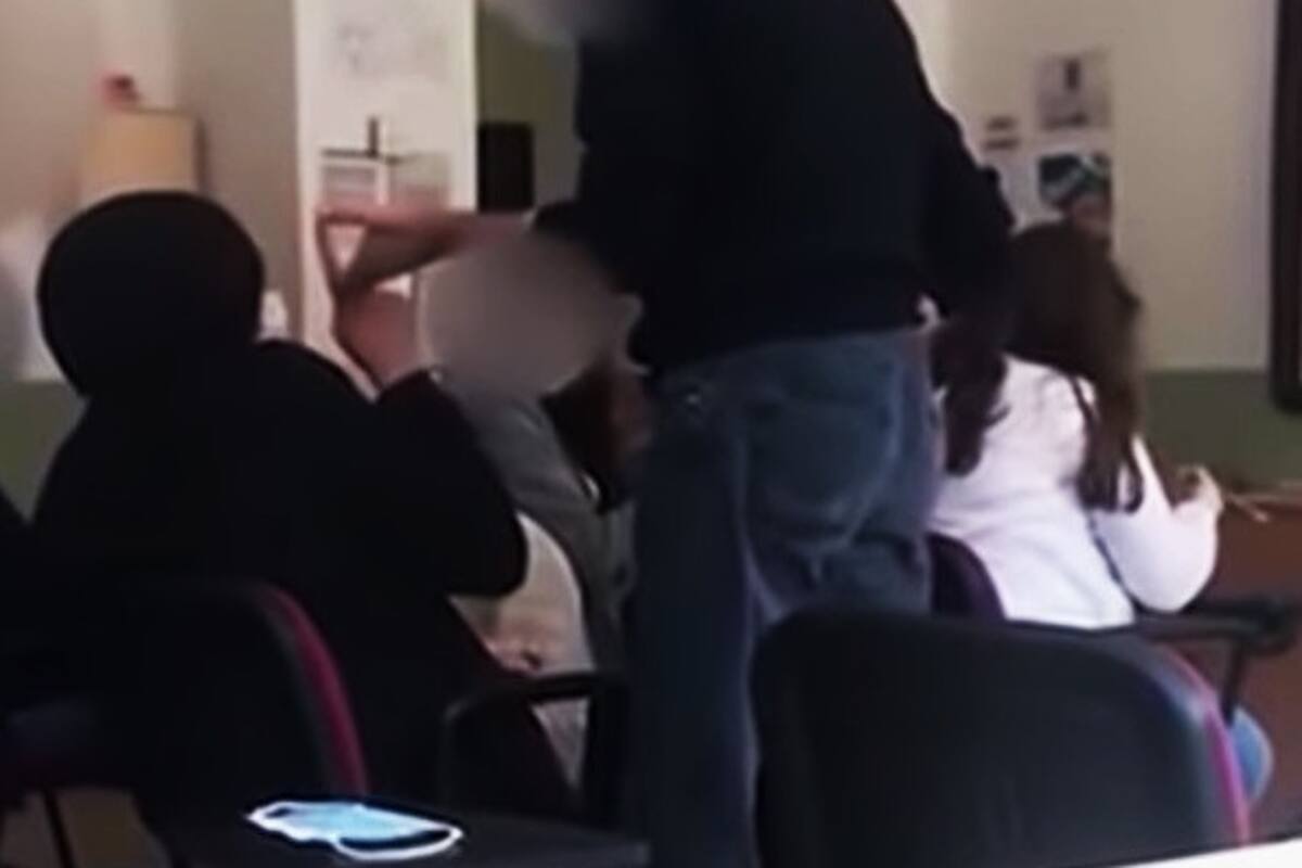 Docente toma medidas extremas con estudiante por no usar cubrebocas