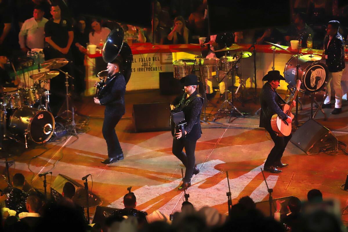 Corridos de los buenos con Calibre 50