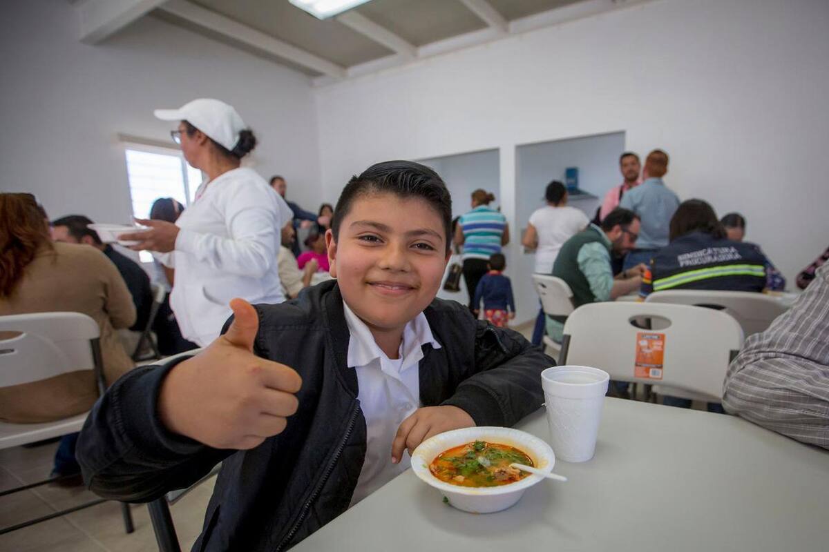 Habilitan comedores escolares delegación la Presa Este