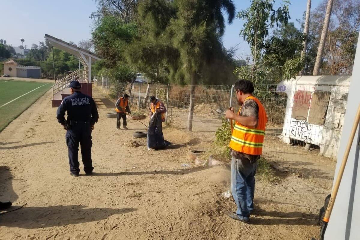Retiran más de 1 tonelada de basura en Ensenada
