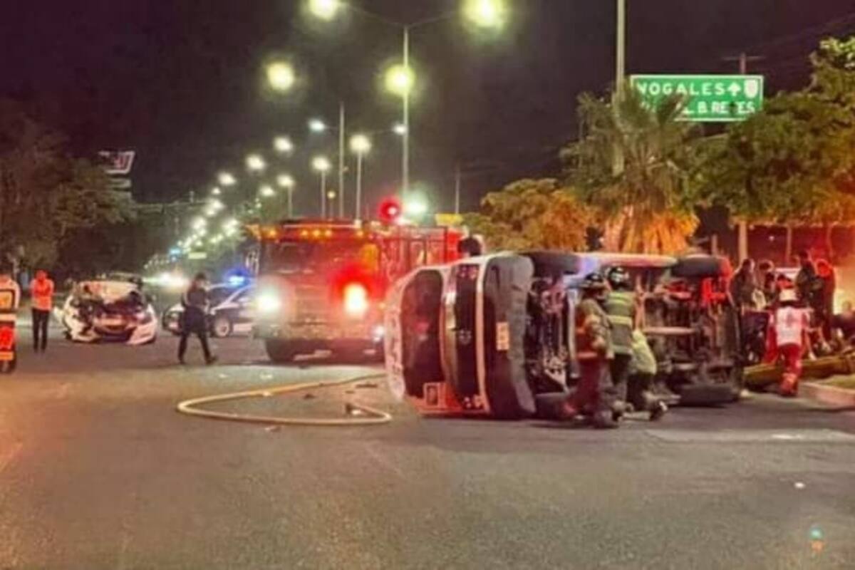 Hermosillo: Choque sobre bulevar López Portillo deja 5 lesionados