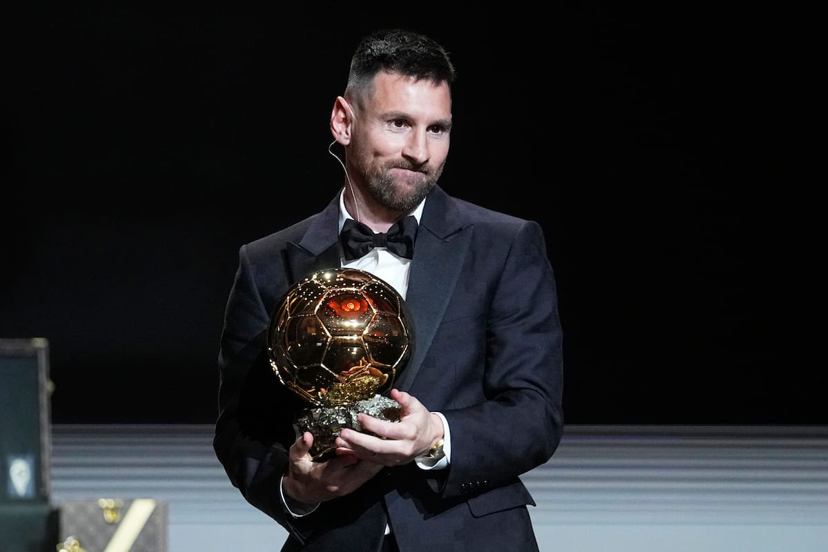 Foto del 30 de octubre del 2023, el argentino Lionel Messi tras ganar el Balón de Oro por octava ocasión. (AP Foto/Michel Euler)