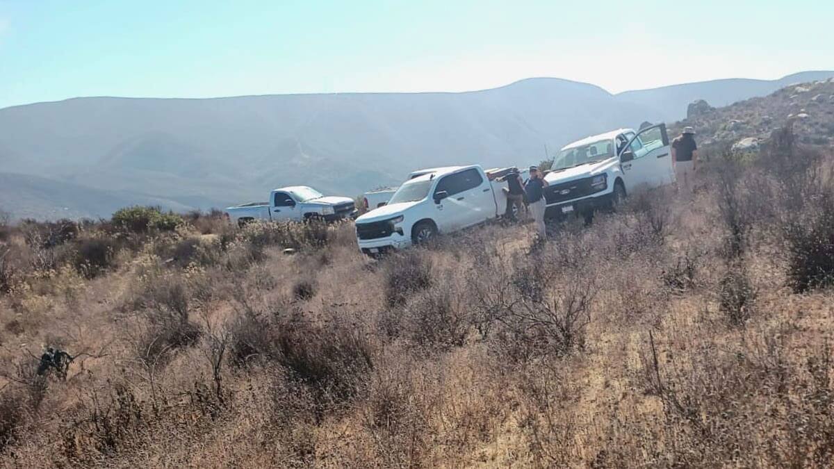 Los buscadores partieron de las instalaciones de la Fiscalía General ubicadas en la colonia Bustamante hacia la zona de El Roble.
