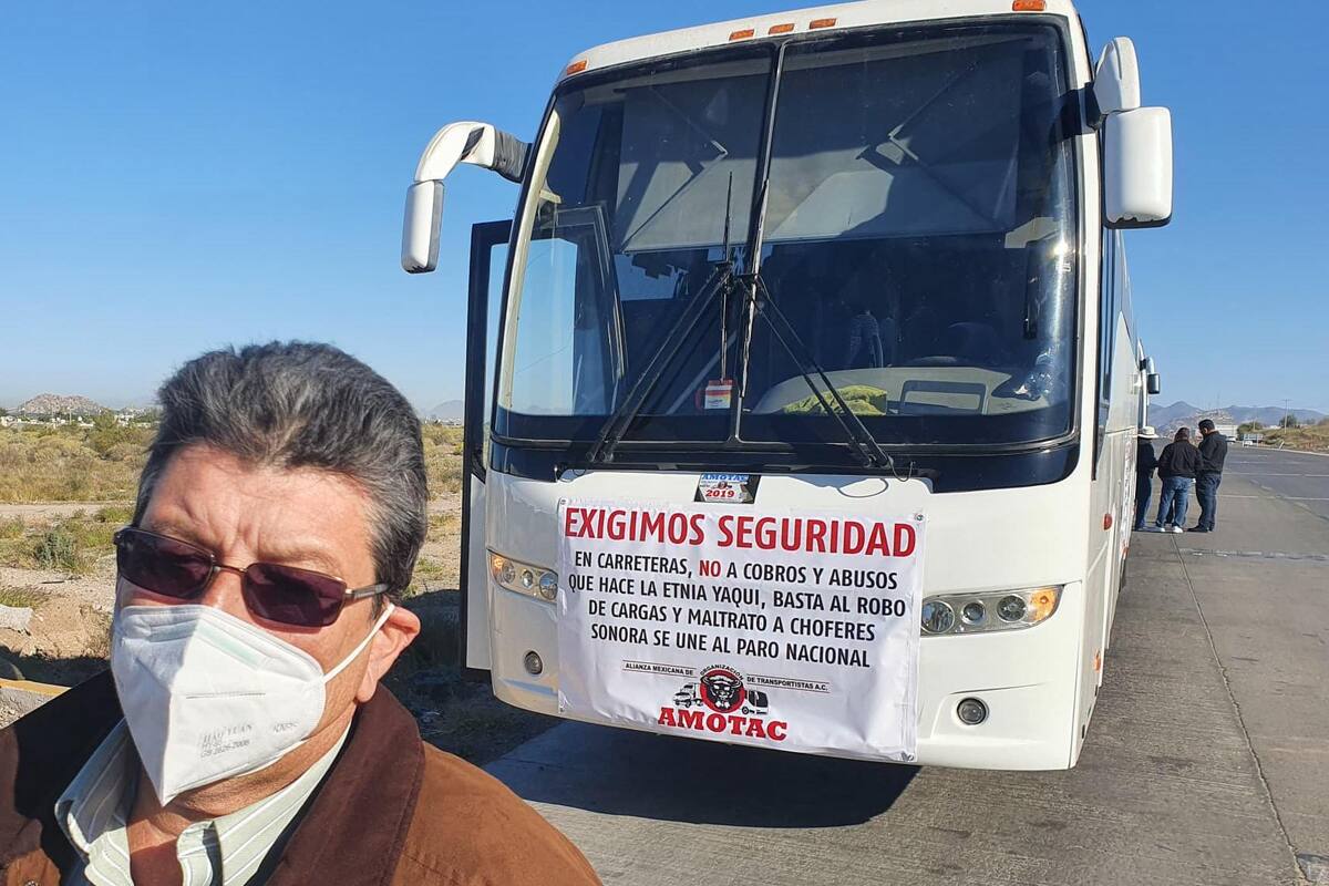 Caravana de camiones van rumbo a Las Guásimas a manifestarse contra bloqueo de la etnia Yaqui