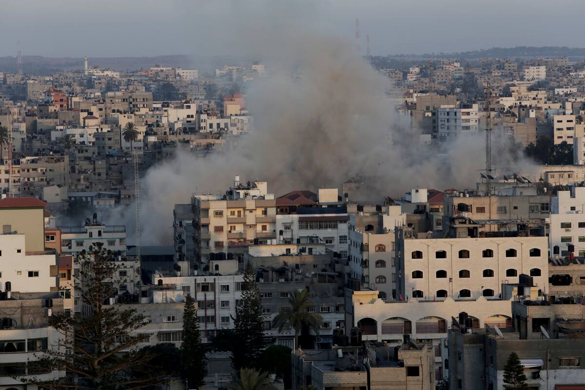 Evacuan el Jan Yunis, hospital principal de Gaza