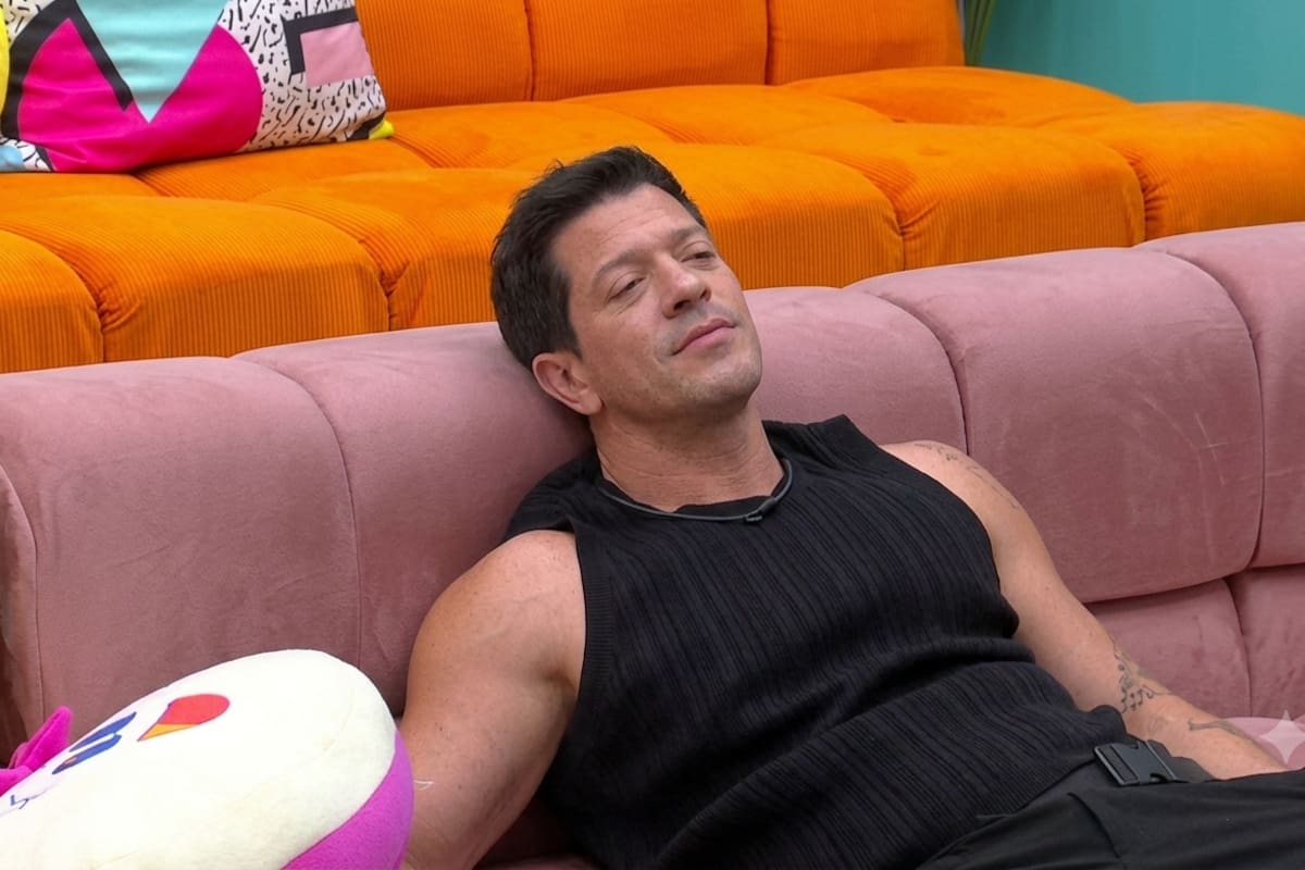 Yahir canta “Alucinado” por primera vez en La Casa de los Famosos México y revive el éxito que marcó su carrera