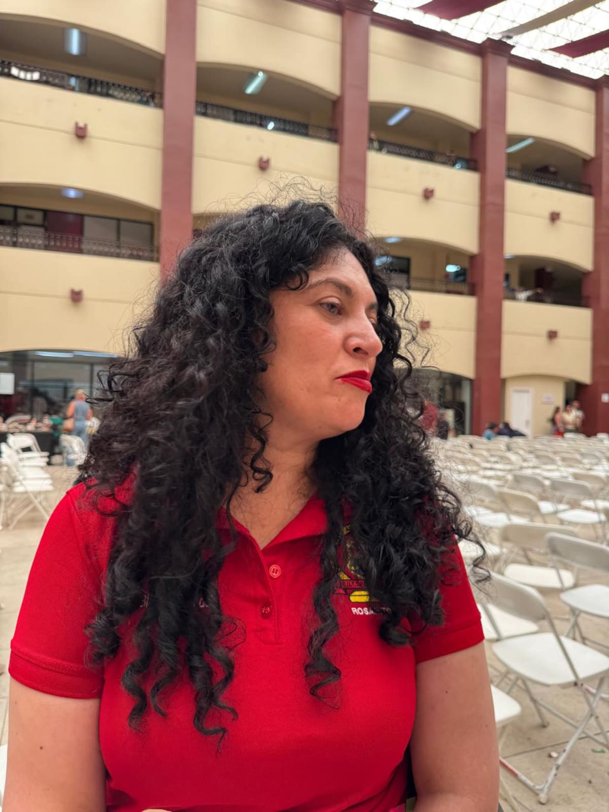 El Sindicato de Burócratas busca un aumento salarial de 7.2% y mejoras en prestaciones para unos 250 trabajadores del Ayuntamiento de Rosarito.
Fotos: Carmen Gutiérrez.