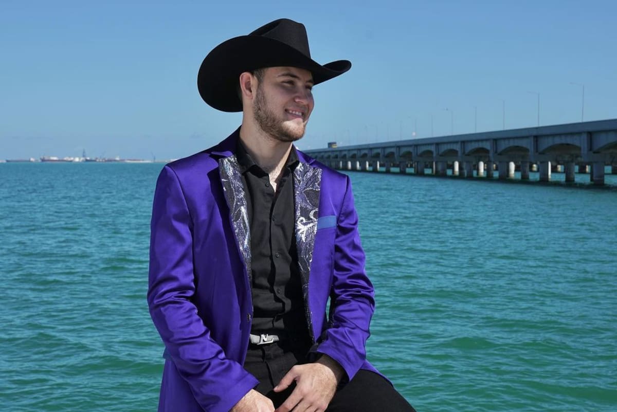 Tony Elizondo, vocalista de Calibre 50