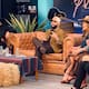 Carín León visita “Hoy” y desata debate por el inesperado regalo que recibió en vivo (VIDEO)