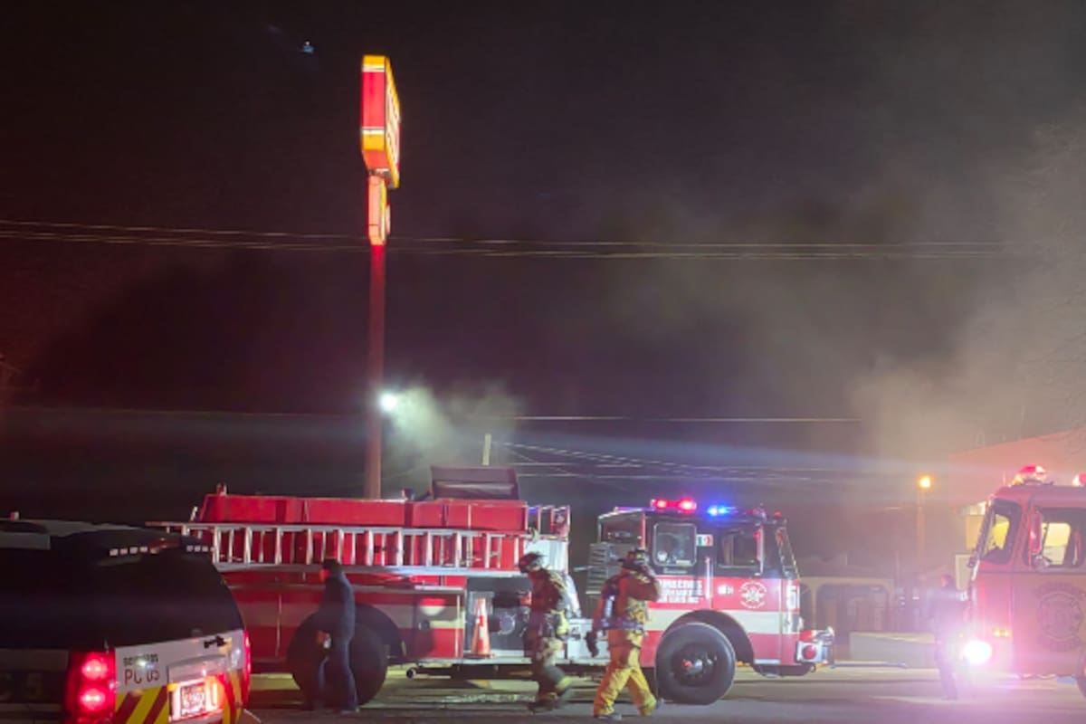 Incendian camiones y vehículos durante la madrugada