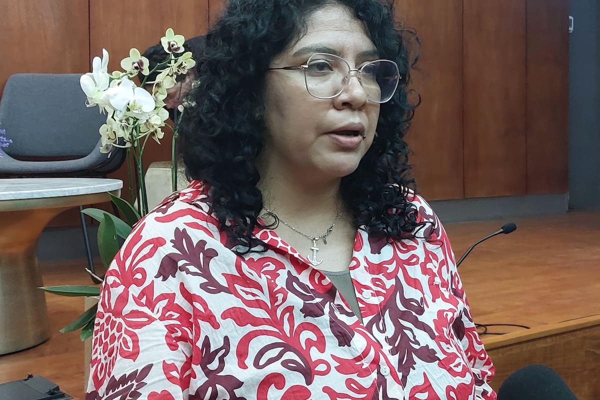 Protege gobierno a mil 300 personas; su vida está en riesgo por su labor