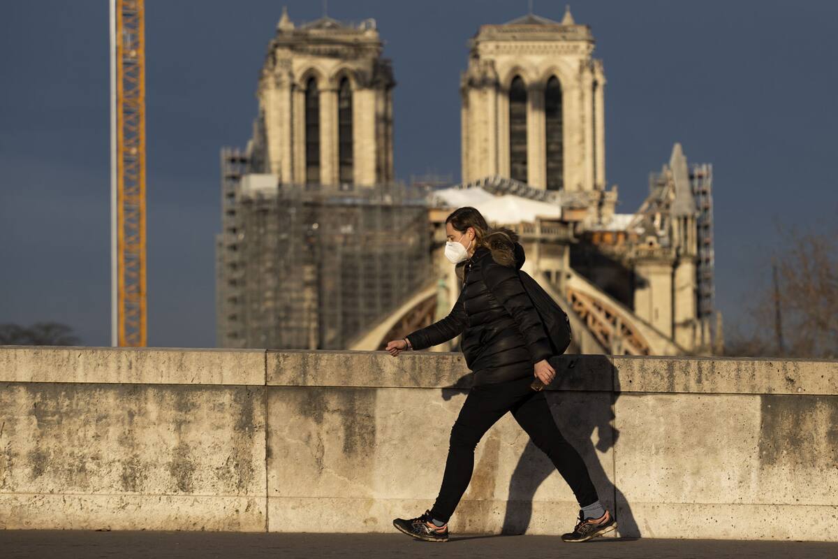 Buscan investigadores de Notre Dame piedras para su reconstrucción
