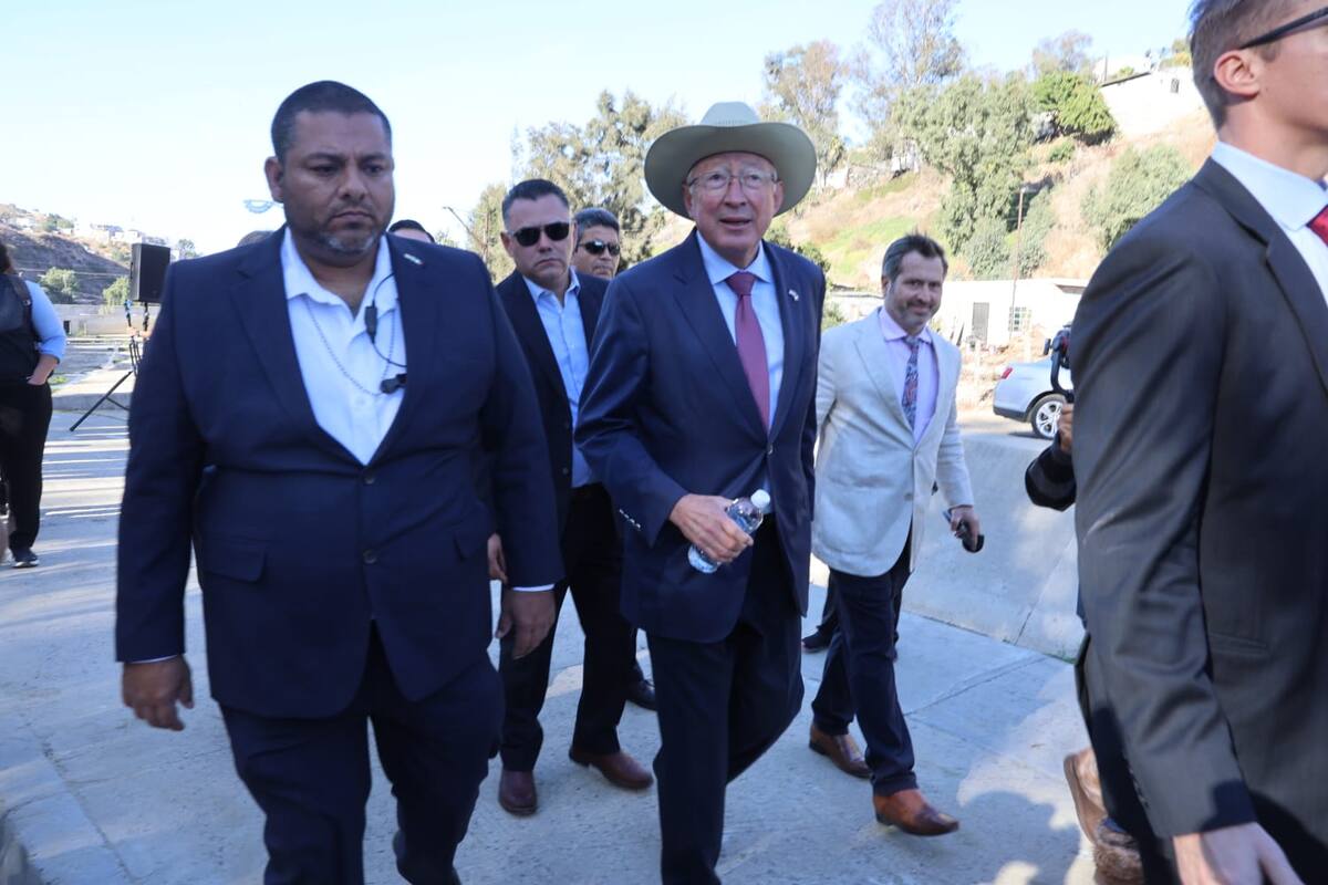 La gestión del embajador Ken Salazar terminará el 20 de enero de 2025.