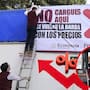 Profeco coloca lonas que advierten “no cargues aquí”, en 10 de 15 gasolineras revisadas, por vender gasolina en más de 24 pesos el litro