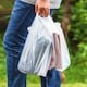 Avanza regulación: tres proveedores de bolsas se acercan a autoridades en Mexicali
