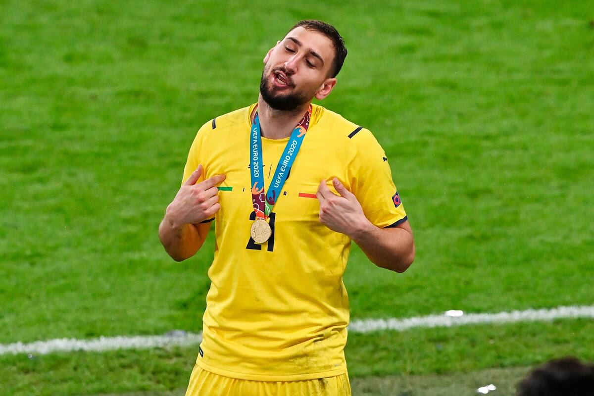 IMAGEN: ¡A lo Di María! Donnarumma se tatúa la Eurocopa que ganó con Italia