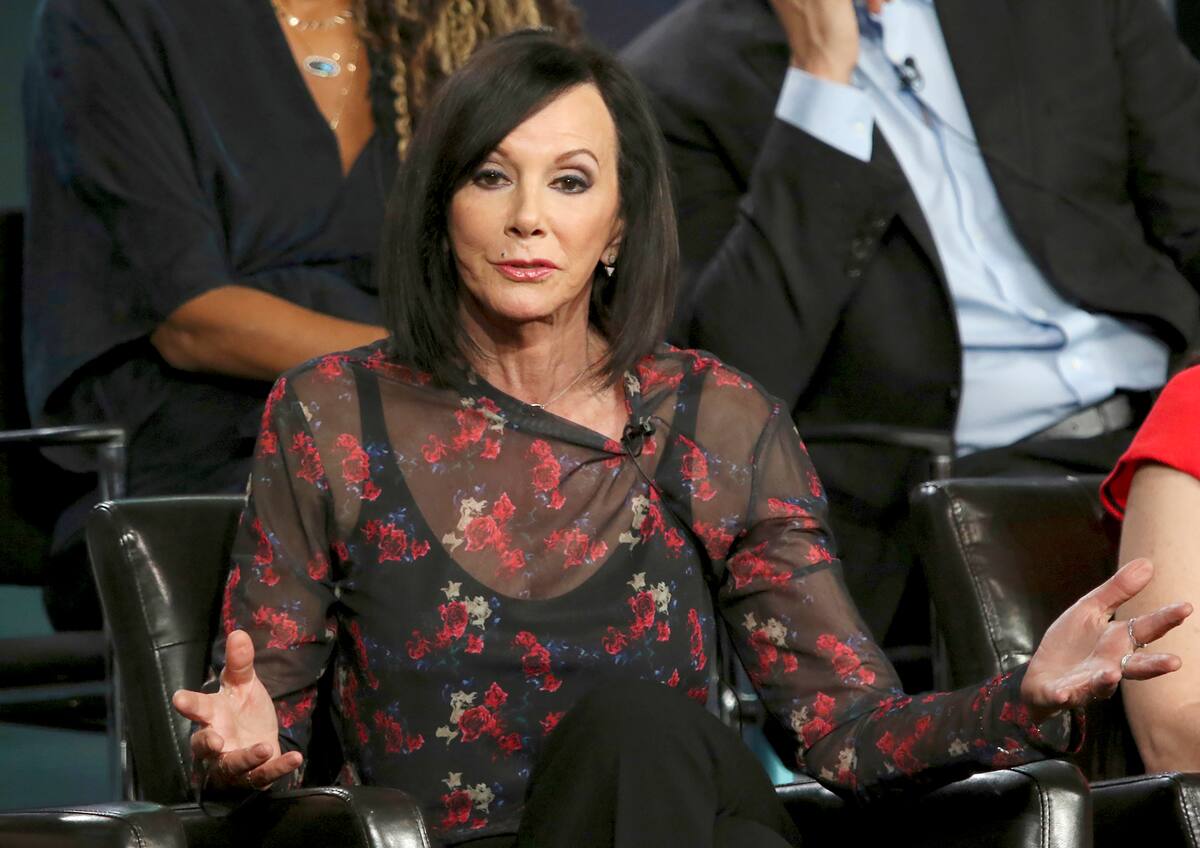 En esta foto del 5 de febrero del 2019, la exfiscal de O.J. Simpson Marcia Clark participa en una conferencia de "The Fix" de ABC ante la Asociación de Críticos de Televisión en Pasadena, California. (Foto por Willy Sanjuan/Invision/AP, Archivo)