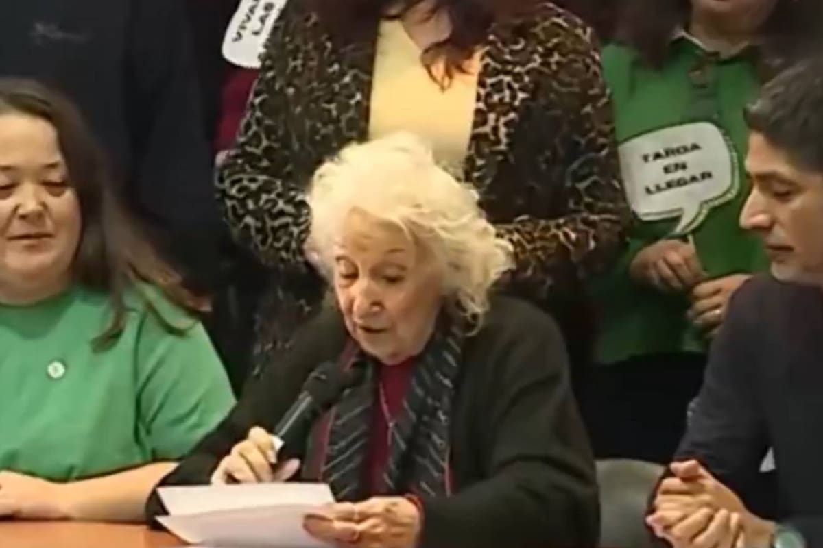 Argentina: Un hombre logra recuperar su identidad 48 años después de ser robado en tiempos de dictadura; se reencuentra con su hermana