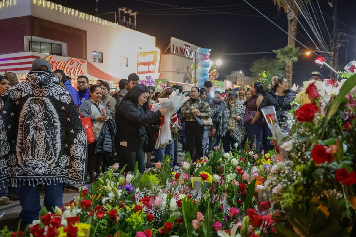 Miles se reúnen en la Catedral para festejar a la Virgen