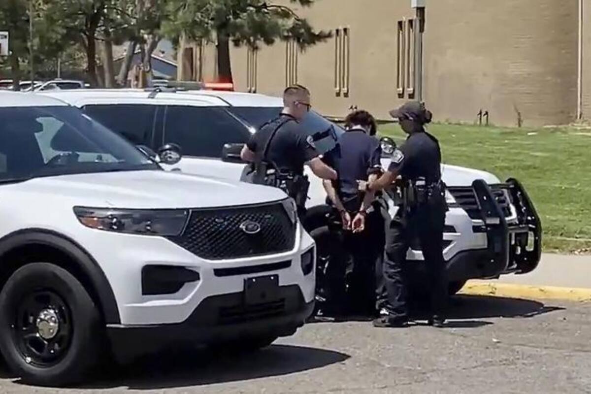 Tiroteo en secundaria de Nuevo México deja un estudiante muerto y un detenido