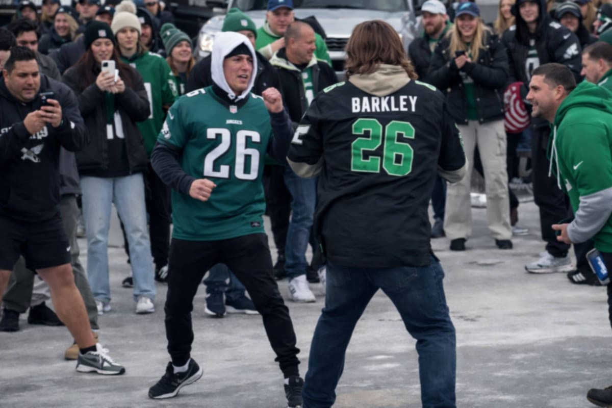 VIDEO: Bronca entre aficionados de la NFL manda al hospital a varios seguidores de los Eagles, según informes
