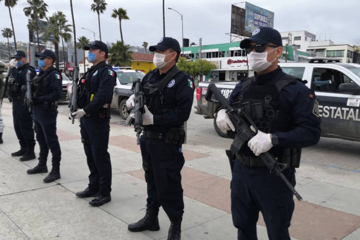 Efectúa FGE operativo ‘toque de conciencia’ en Ensenada
