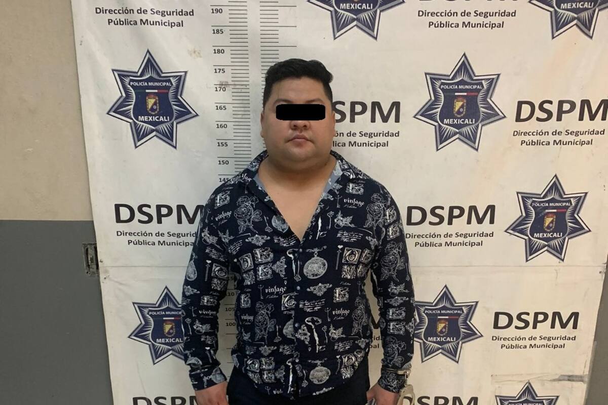 Ataca hombre a botarga de Peppa Pig en las Fiestas del Sol