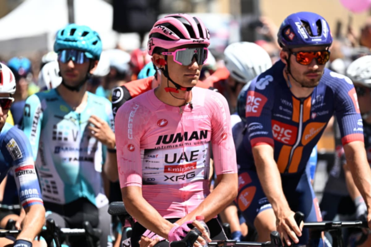 Isaac del Toro mantiene liderato en el Giro de Italia tras la etapa 18