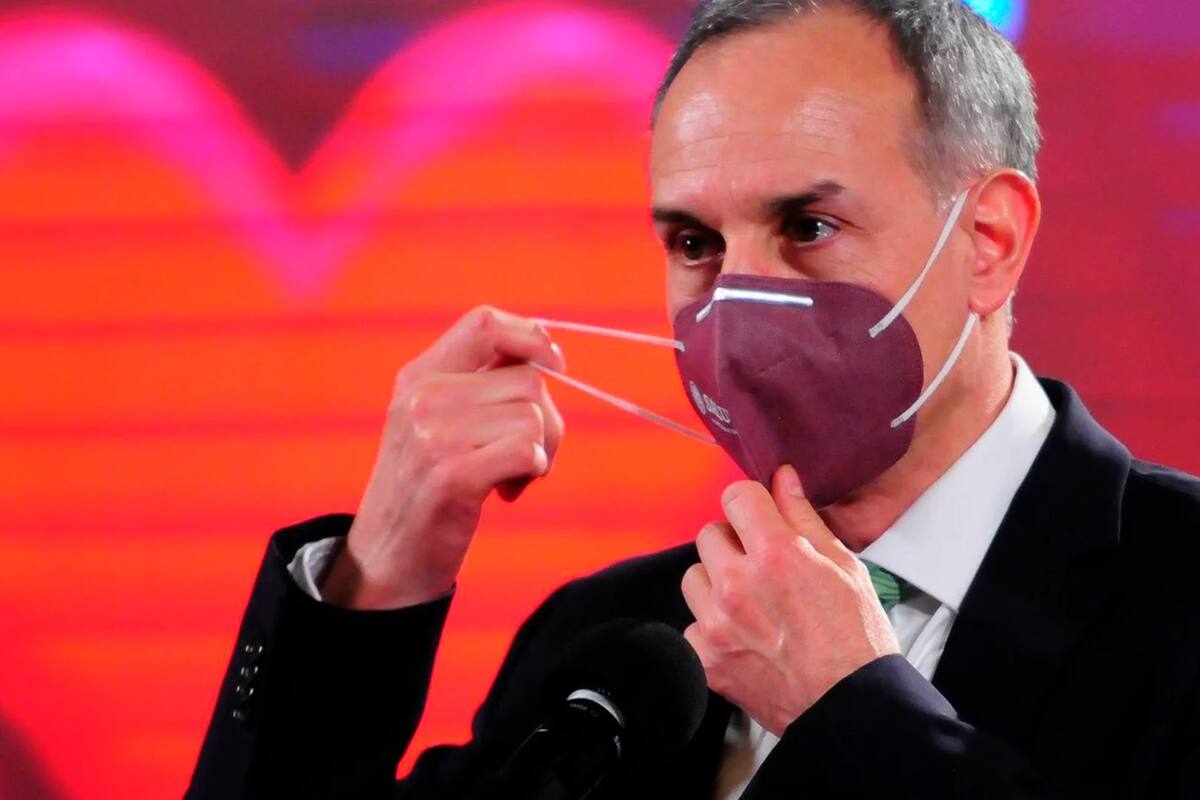 López-Gatell cree que cubrebocas se convirtió en instrumento con el que "egoístas" culpan a otros de contagios
