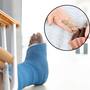 Madre denunció que un médico volvió a fracturar la pierna de su hija tras no poder pagar la cuenta del hospital