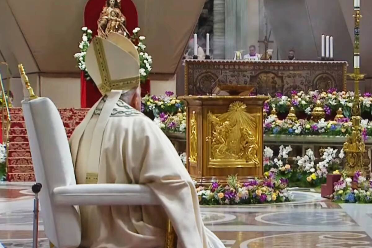 Papa Francisco hace “llamado a la paz”