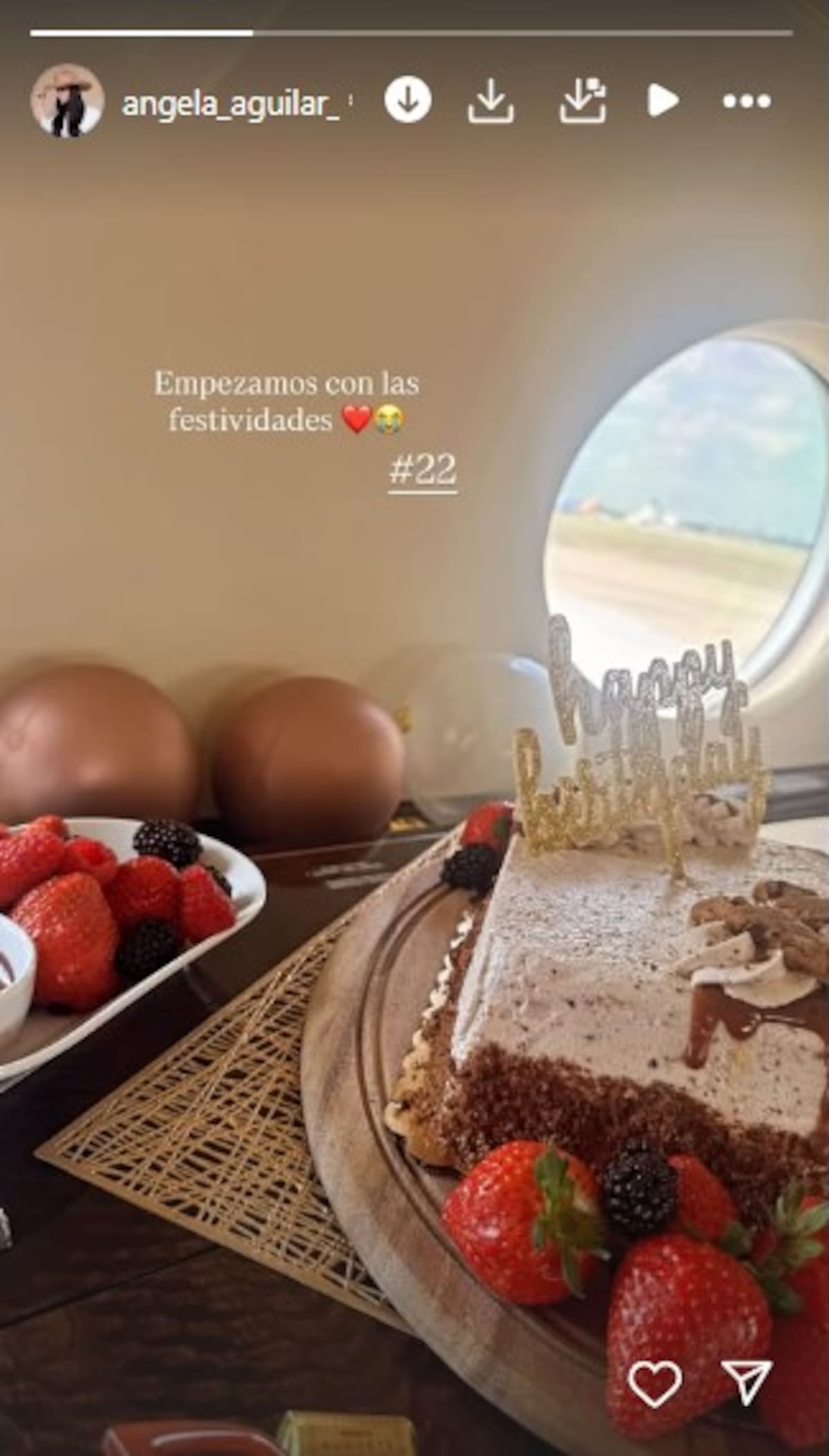 Ángela Aguilar presume su pastel de cumpleaños | Instagram @angela_aguilar_
