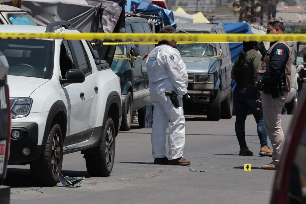 Lesionan a hombre dentro de vehículo en el Mariano Matamoros