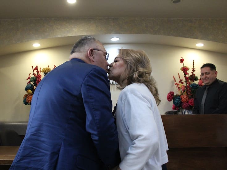 José y Diana sellan su historia con la última boda del Registro Civil del Centro Cívico