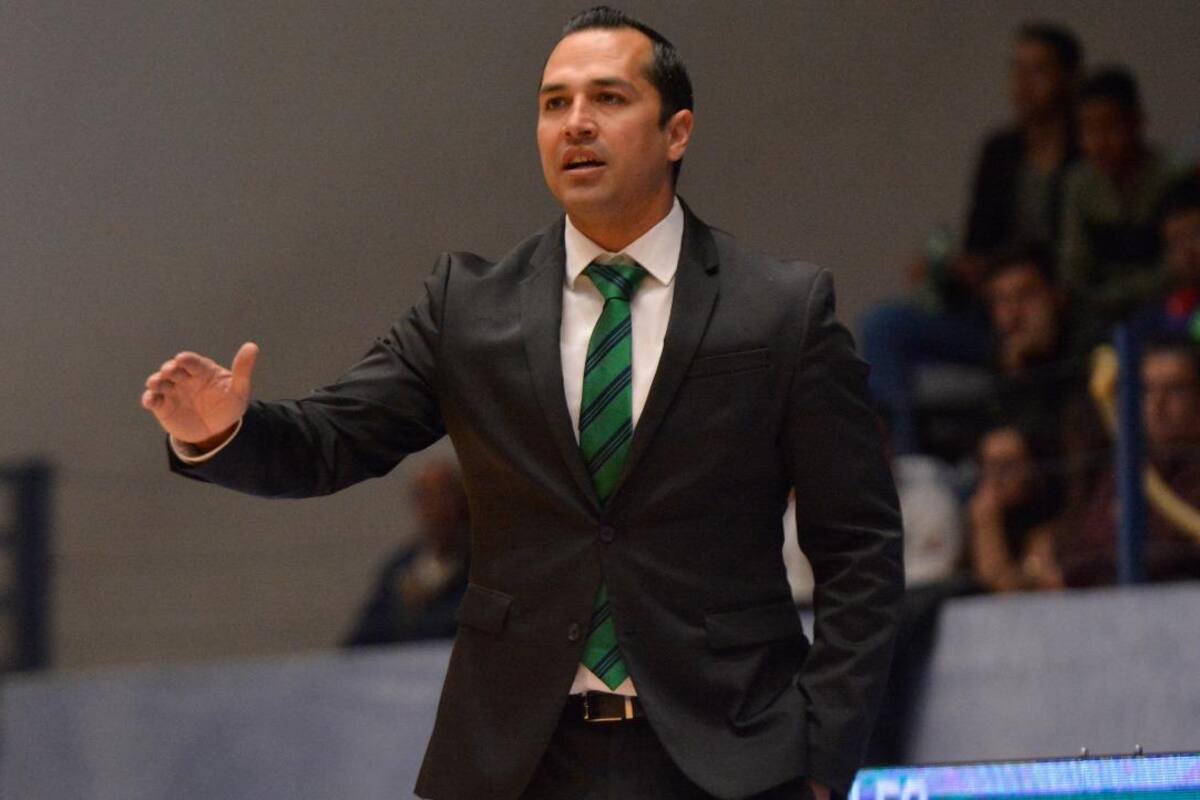 Omar Quintero toma las riendas de la selección mexicana de basquetbol