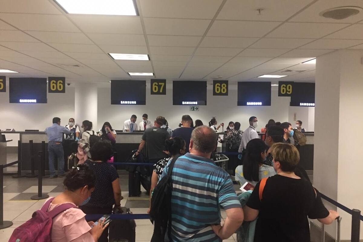 Mexiquenses varados en Perú por COVID-19, regresan a México
