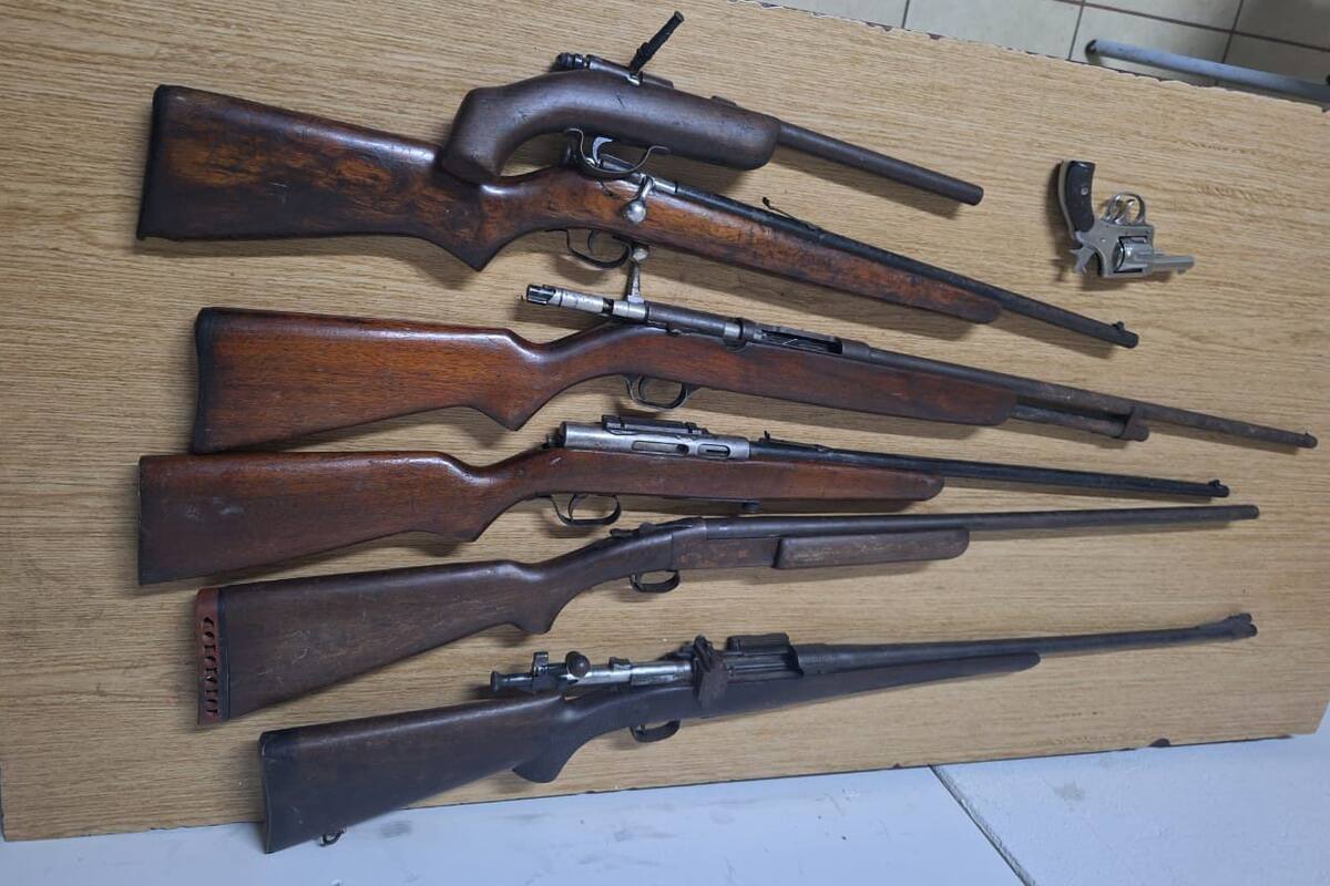 Abandonan costal con siete armas en Rosarito