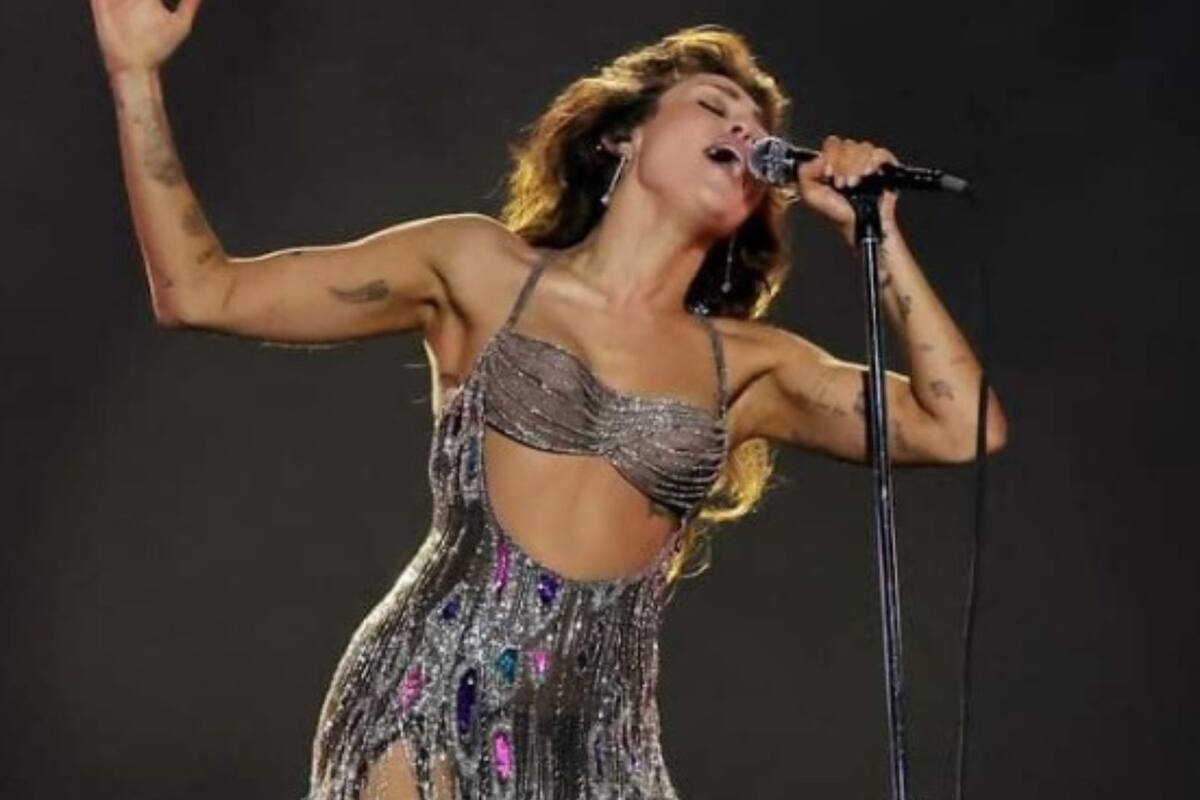 Estos son los ejercicios que puedes hacer en casa para conseguir los brazos de Miley