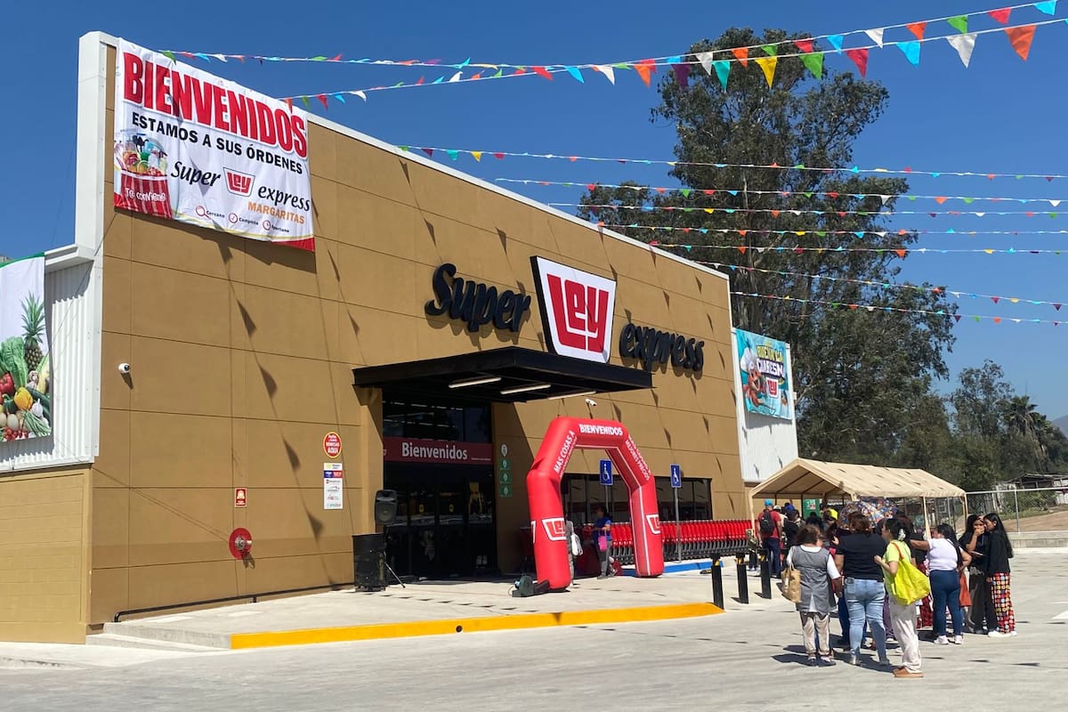 Inauguran Super Ley Express Margaritas en Tijuana